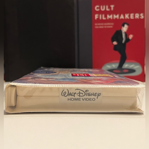 Disney’s Cinderella 1995 VHS - Picture 2 of 3